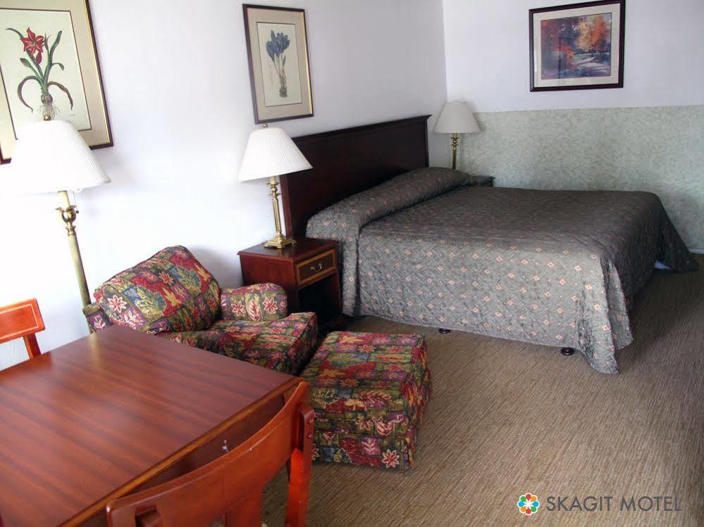 Skagit MotelSedro Woolley エクステリア 写真